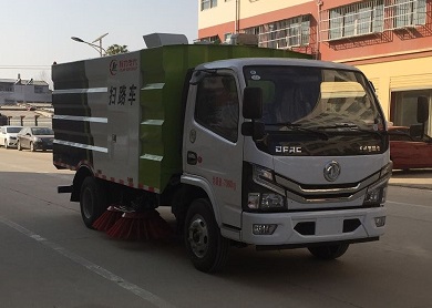 程力威牌CLW5070TSLE6扫路车