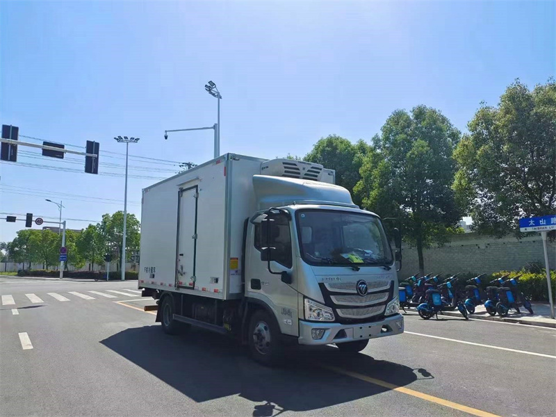 福田欧马可4.2米冷藏车